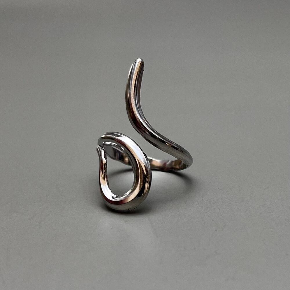 Y2K Silver Adjustable Ring Unisex Vintage 2000s Jewelry Minimal Style